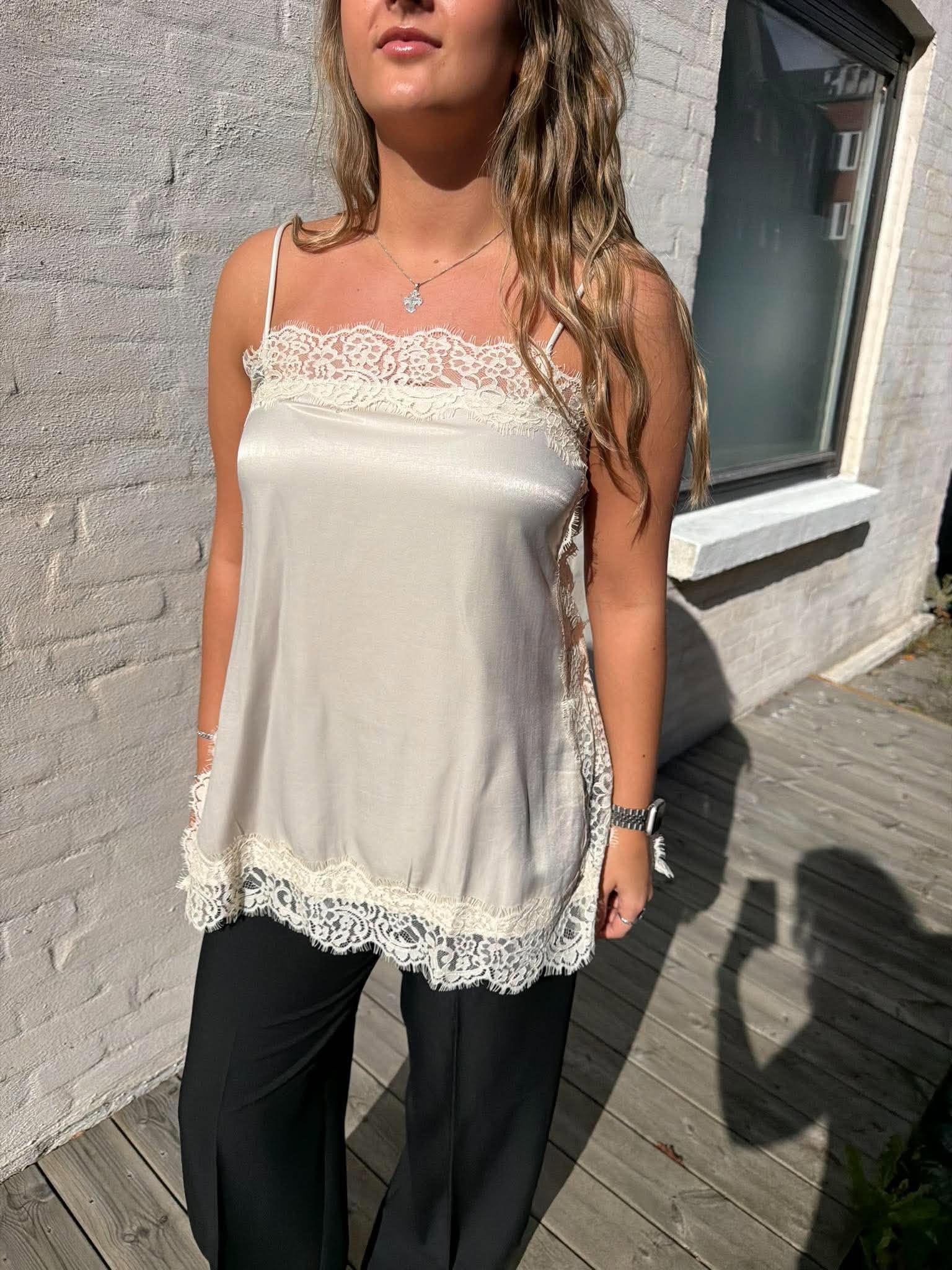 VMCHARM Top - Fog